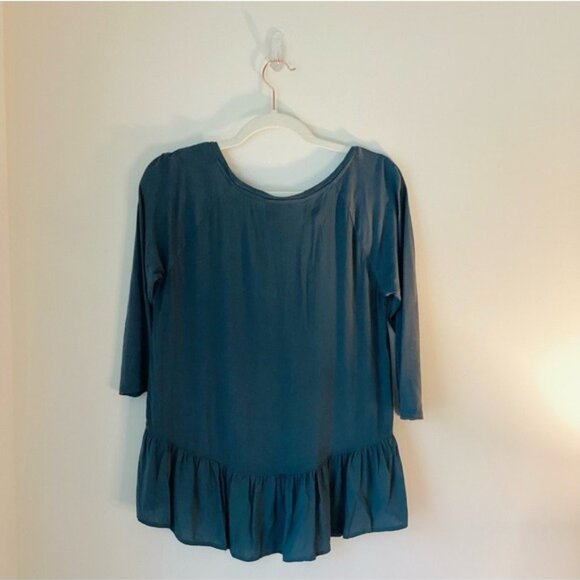 Loft Women's Blue Ruffle Hem 3/4 Sleeve Top Size S - Picture 3 of 8